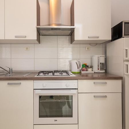 Apartment Roko Трогир Екстериор снимка