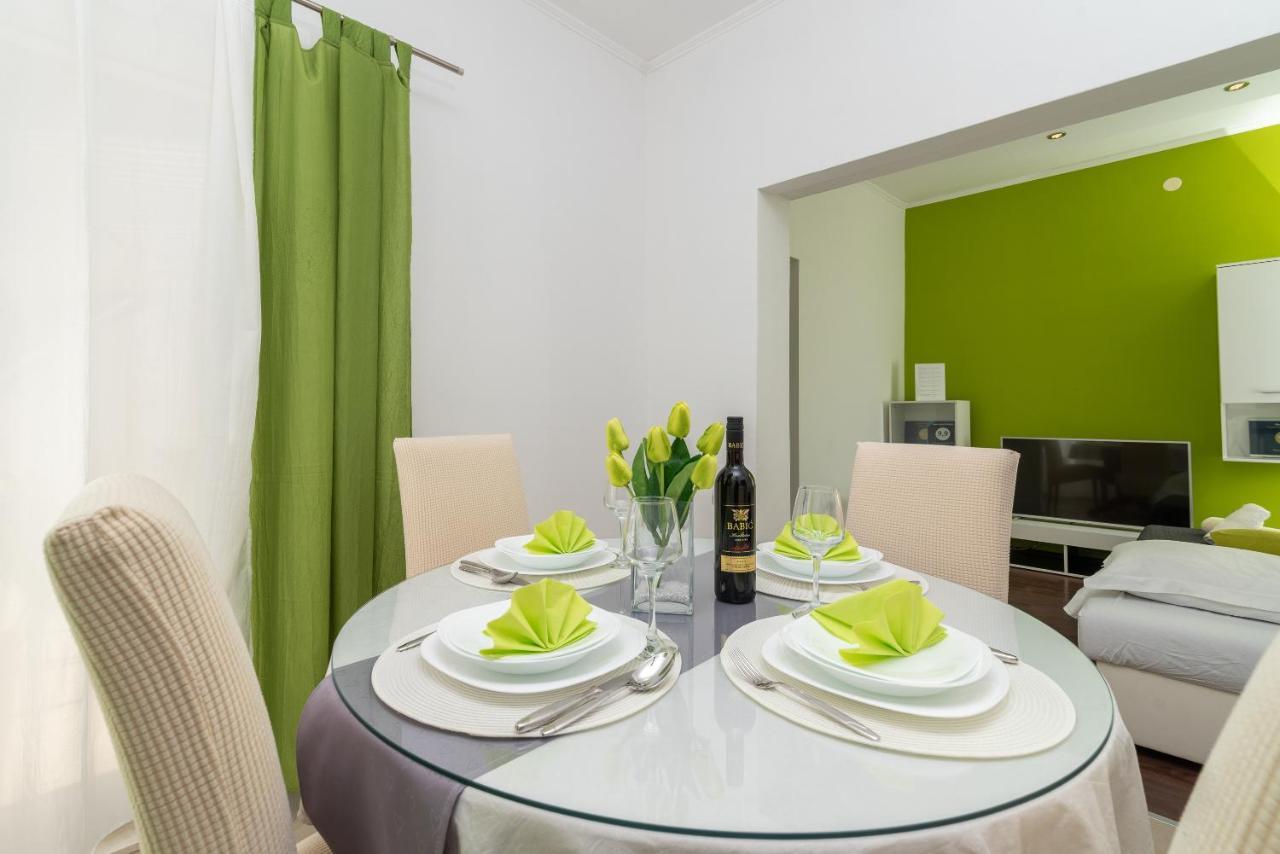 Apartment Roko Трогир Екстериор снимка