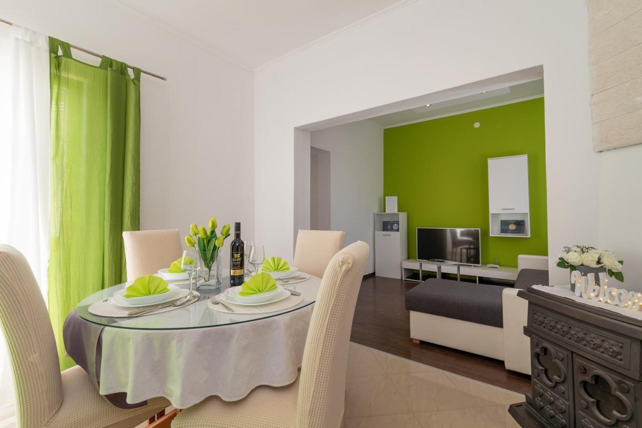 Apartment Roko Трогир Екстериор снимка