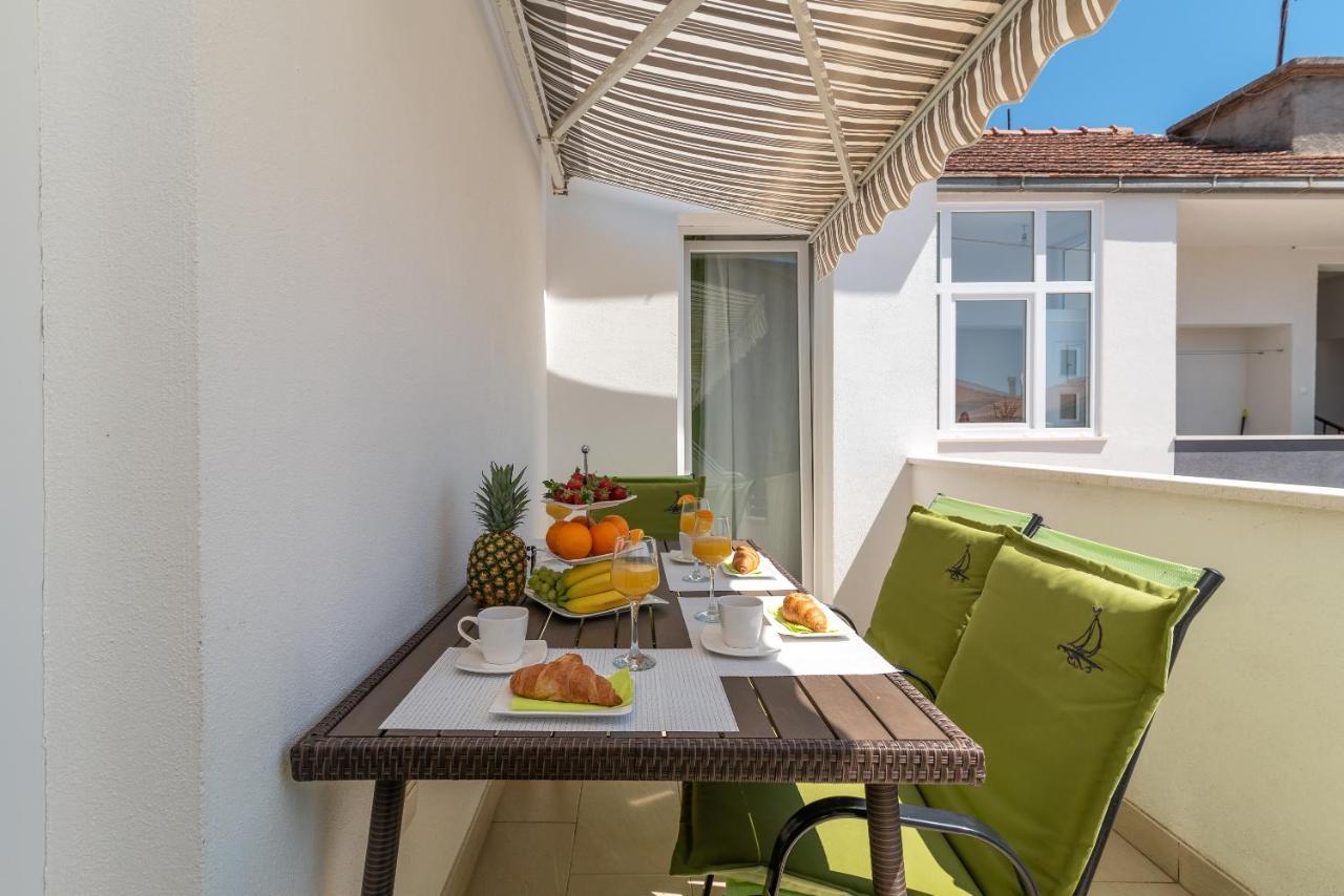 Apartment Roko Трогир Екстериор снимка