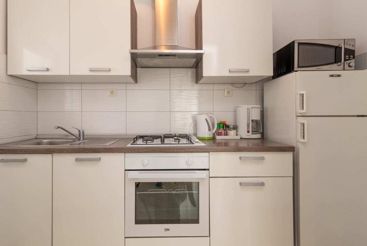 Apartment Roko Трогир Екстериор снимка
