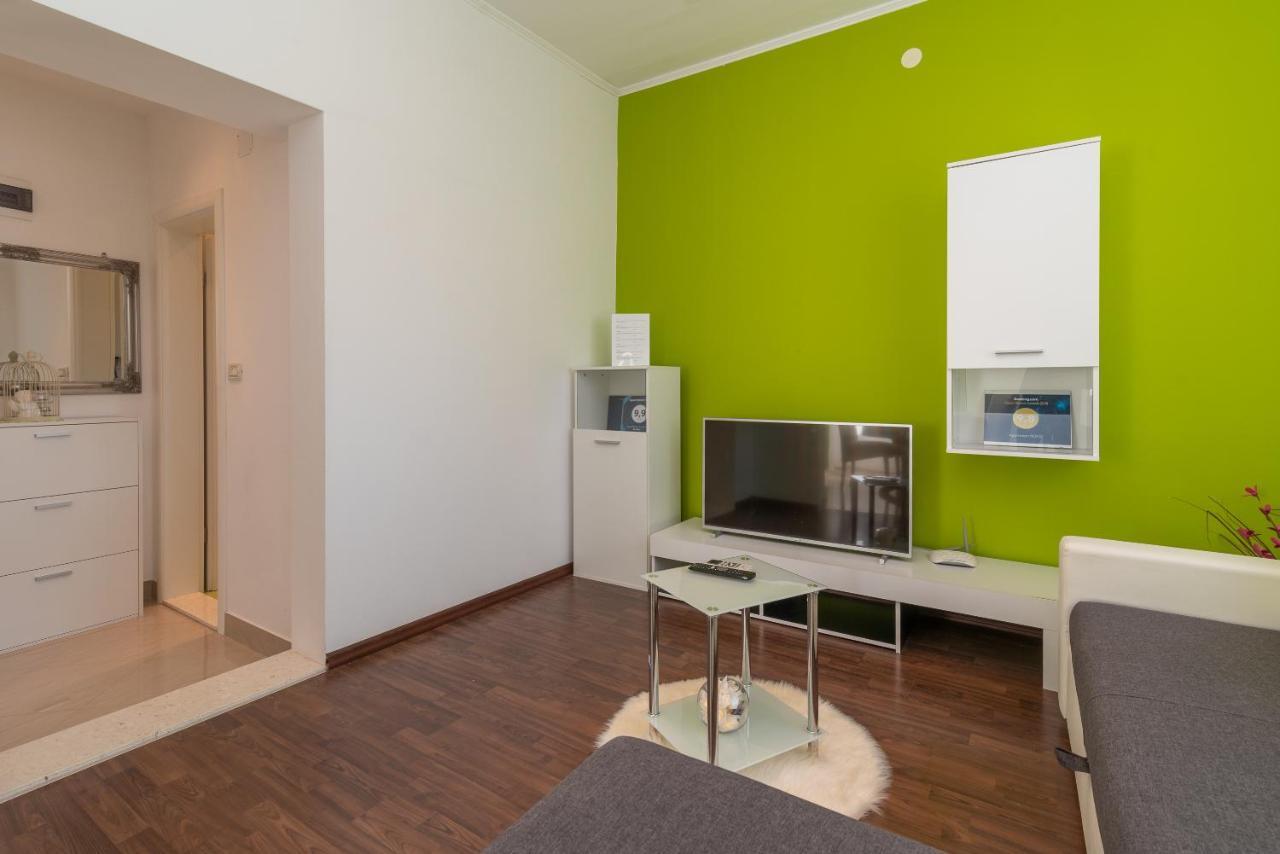 Apartment Roko Трогир Екстериор снимка