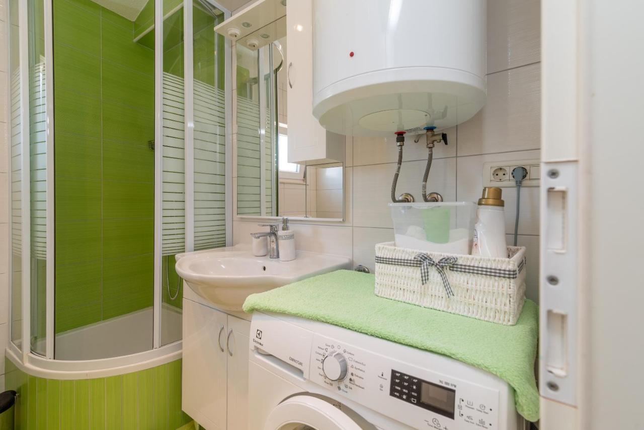 Apartment Roko Трогир Екстериор снимка